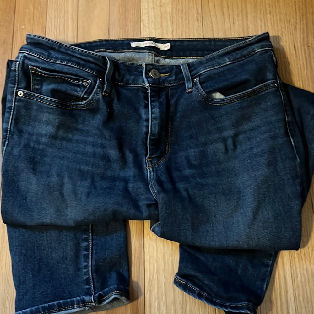 Levi 712